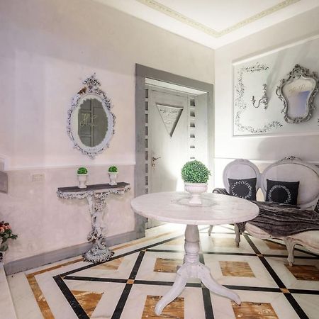 Hotel Luciana Marina di Massa Kültér fotó