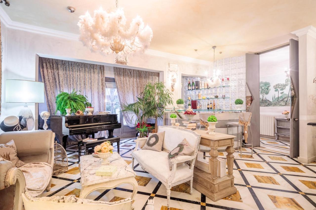Hotel Luciana Marina di Massa Kültér fotó